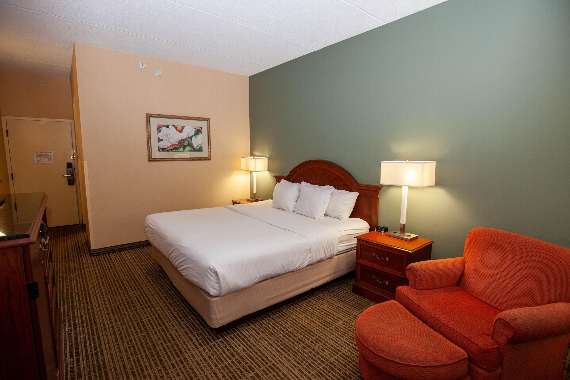 Baymont By Wyndham Knoxville/Cedar Bluff Eksteriør billede