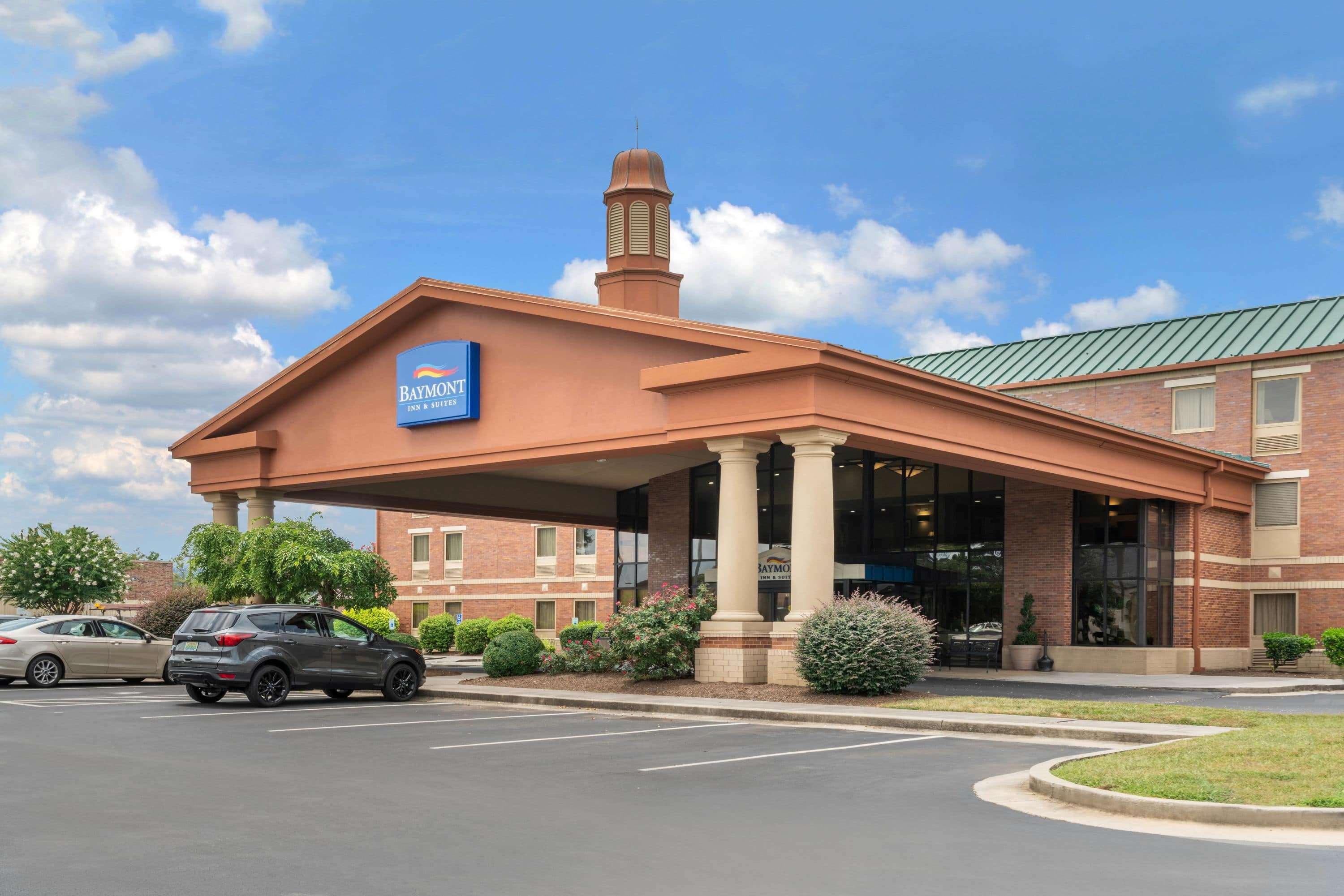 Baymont By Wyndham Knoxville/Cedar Bluff Eksteriør billede