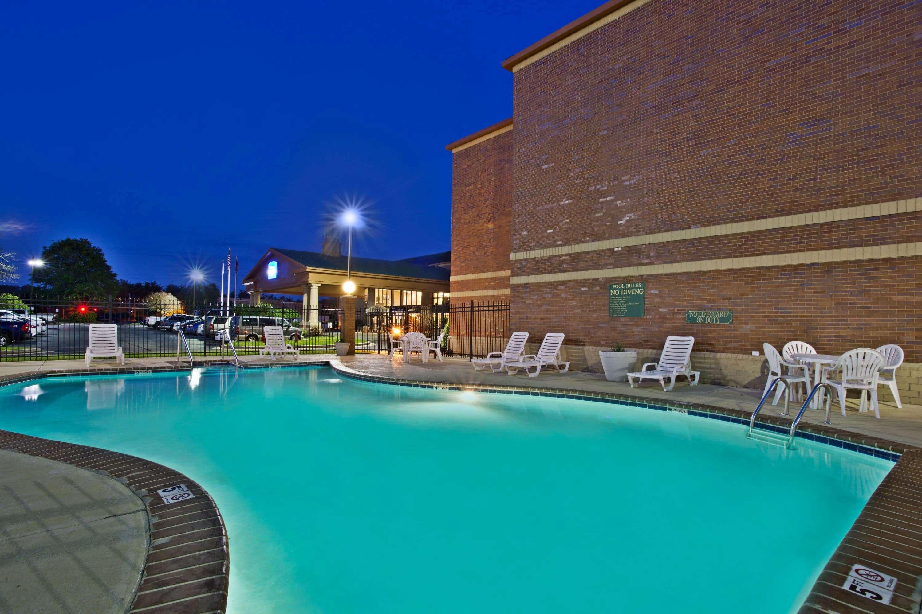 Baymont By Wyndham Knoxville/Cedar Bluff Eksteriør billede